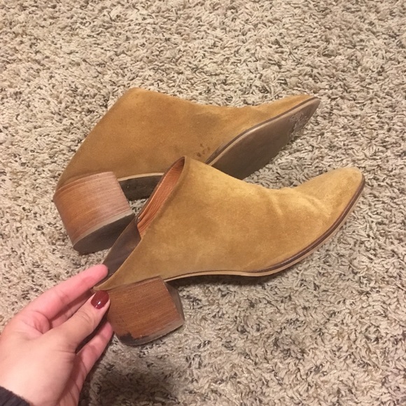 Everlane Shoes Everlane Suede Heel Mule Poshmark Everlane Shoes Everlane Suede Heel Mule Poshmark